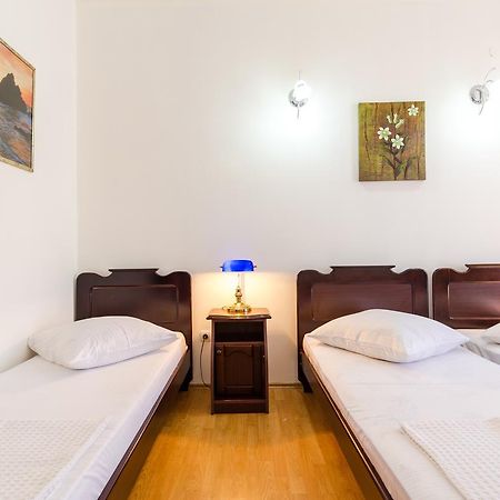 קובולטי Hotel Simpatia מראה חיצוני תמונה