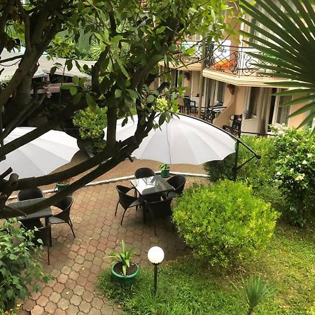קובולטי Hotel Simpatia מראה חיצוני תמונה