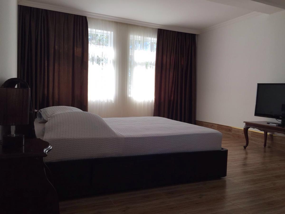 קובולטי Hotel Simpatia מראה חיצוני תמונה