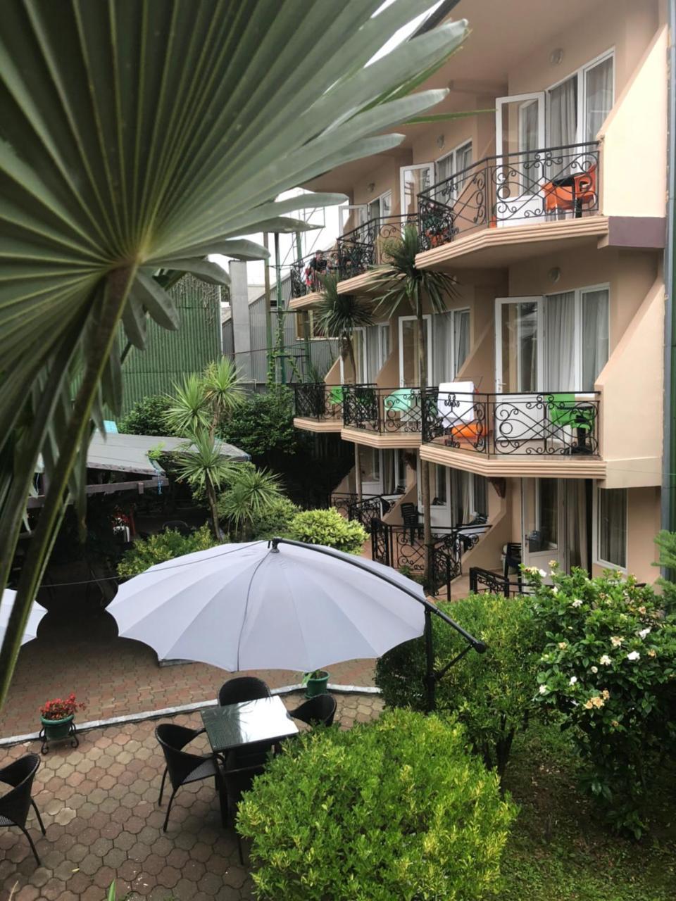 קובולטי Hotel Simpatia מראה חיצוני תמונה